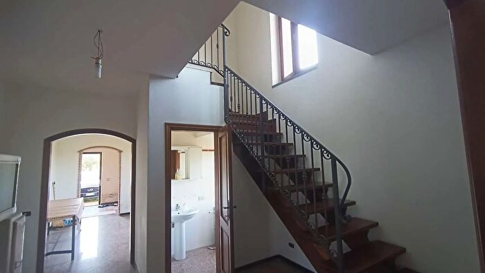 Casa con 5 locali in vendita in Castelnuovo Magra