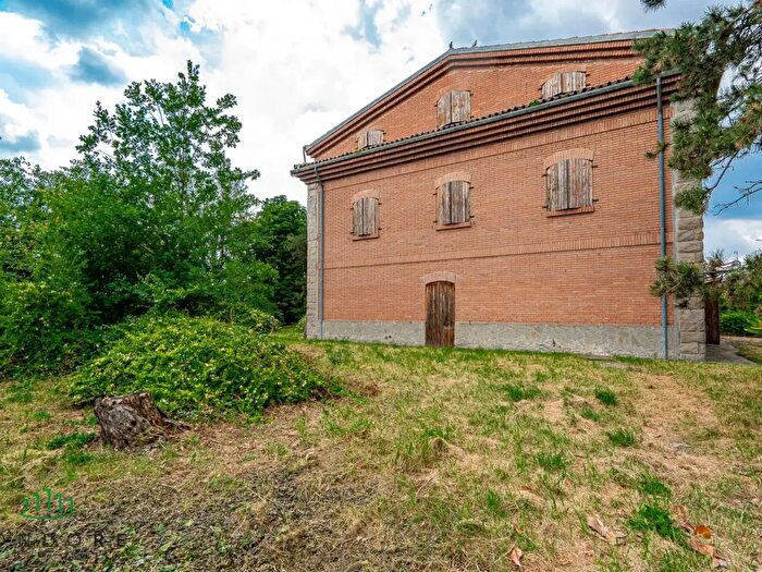 Casa con 8 locali in vendita in Via Larghe, Granarolo DellEmilia