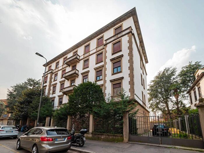 Appartamento trilocale in affitto in Via Matteo Civitali, San Siro, Milano