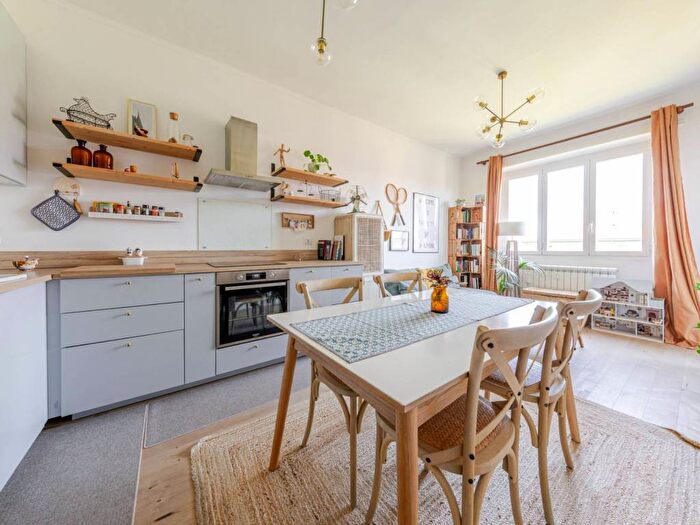 Appartamento trilocale in vendita in Viale Certosa, Certosa, Milano