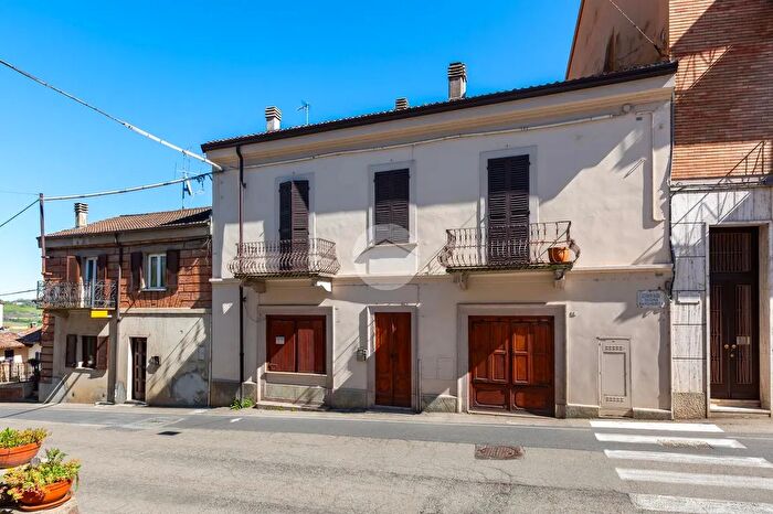 Casa quadrilocale in vendita in Via Boggeri, Moncalvo