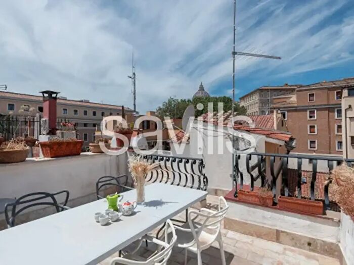 Appartamento bilocale in vendita in Vicolo del Farinone, Roma
