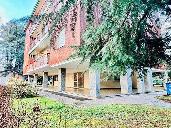 Appartamento trilocale in vendita in Rho