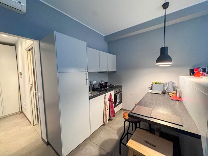 Appartamento monolocale in affitto in Via Salasco, Bocconi, Milano