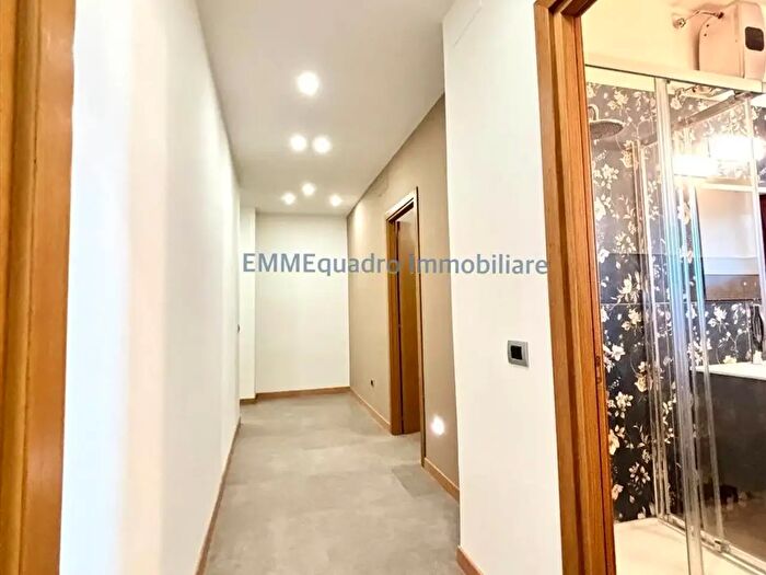 Appartamento quadrilocale in vendita in Via River, Terracina