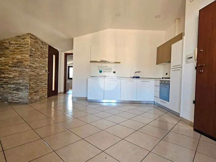 Appartamento bilocale in affitto in Via Virgilio Maroni, Montesarchio
