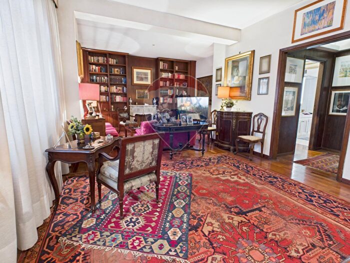 Appartamento con 5 locali in vendita in Lungotevere della Vittoria, Roma