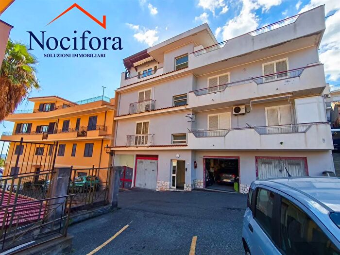 Appartamento quadrilocale in vendita in Vkia Rosolino Pilo, Nizza Di Sicilia