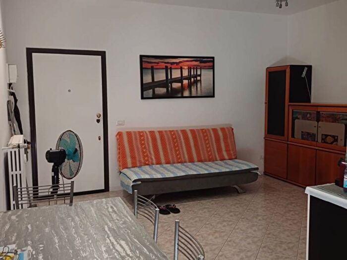 Appartamento bilocale in affitto in Via Giuseppe Rovani, Rondò Torretta, Sesto San Giovanni