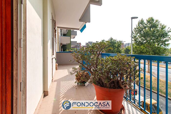 Appartamento con 5 locali in vendita in Via Fiume, Salerno