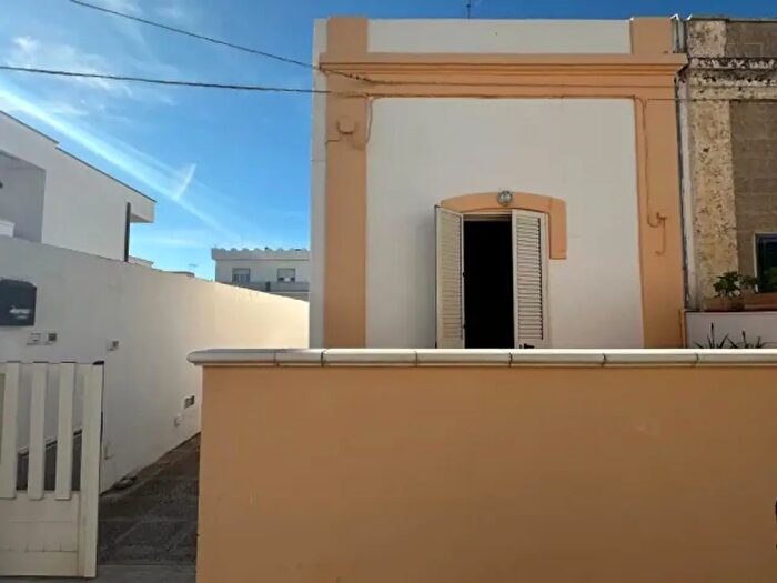 Casa con 6 locali in vendita in Via Quinto Ennio, Castrignano Del Capo