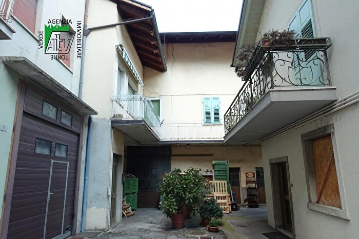 Casa con 5 locali in vendita in Mezzolombardo Via Cavalleggeri Udine, Mezzolombardo