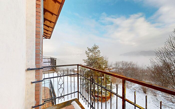 Appartamento bilocale in vendita in Via P Giardini, Lama Mocogno