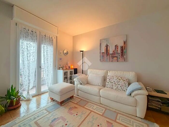 Appartamento quadrilocale in vendita in Via Roma, Isola Rizza