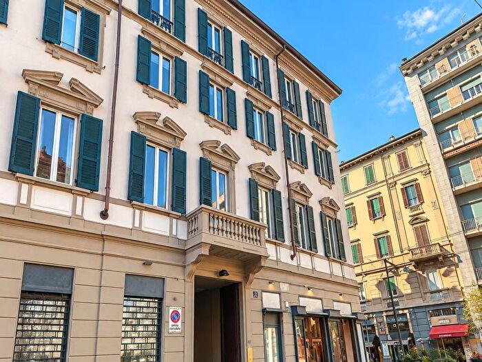 Appartamento monolocale in affitto in Moscova, Milano