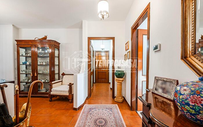 Appartamento con 5 locali in vendita in Maranello