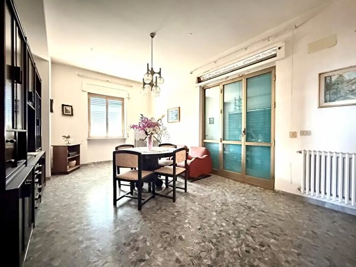 Appartamento quadrilocale in vendita in Via Cassia Cimina, Ronciglione