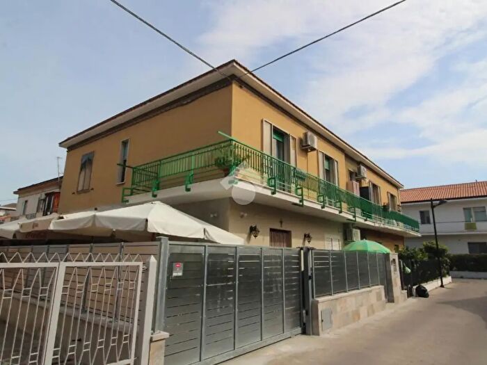 Appartamento trilocale in vendita in Via Orta, Pescara