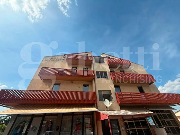 Appartamento trilocale in vendita in Via Perugia, Bettona