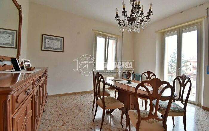 Appartamento con 5 locali in vendita in Tolentino