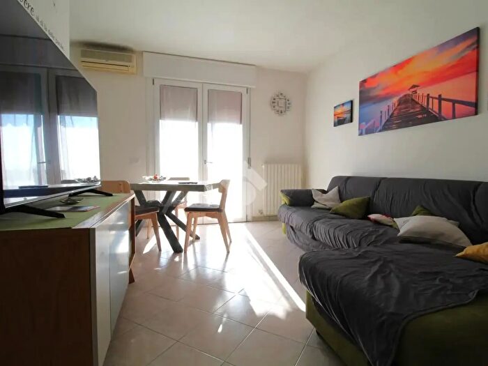 Appartamento trilocale in vendita in Via Europa, Suzzara