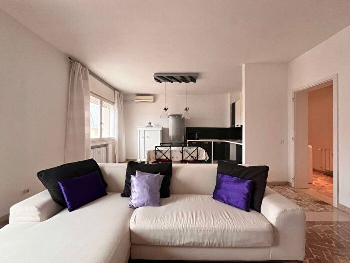 Appartamento con 5 locali in affitto in Viale Garibaldi, Mestre, Venezia