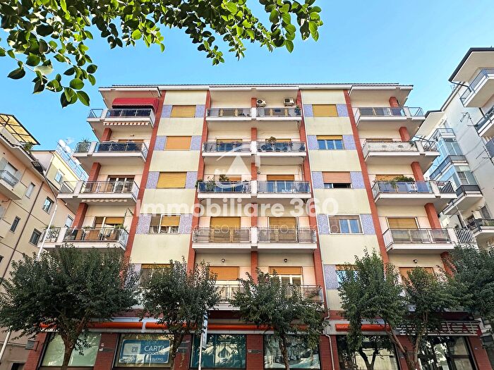 Appartamento bilocale in vendita in Via Panebianco, Cosenza