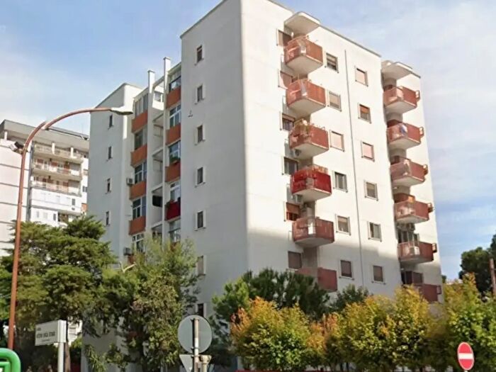 Appartamento quadrilocale in vendita in Via Lucania, Taranto
