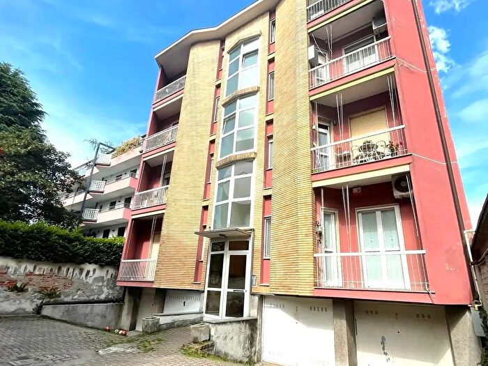 Appartamento trilocale in vendita in Vicolo SantAmbrogio, Magenta