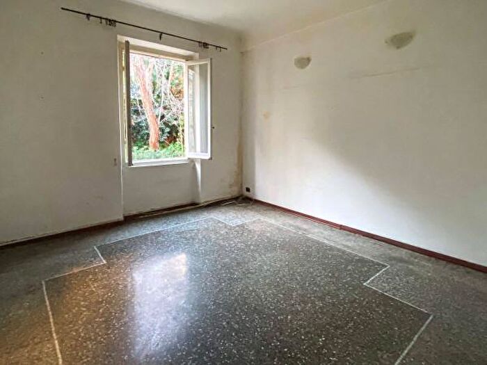 Appartamento con 6 locali in vendita in Corso Monte Grappa, Genova