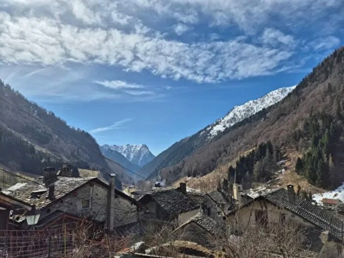 Case in Vendita e in Affitto - 2