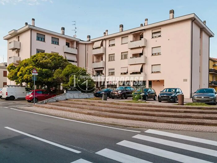 Appartamento quadrilocale in vendita in Via Antonio Gramsci a Piazza, Fontevivo