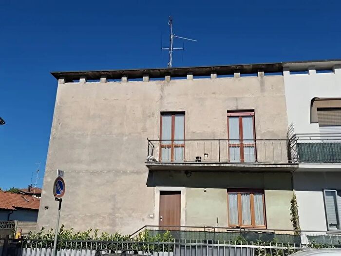 Casa quadrilocale in vendita in Via S Marco, Cesano Maderno