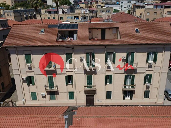 Appartamento con 7 locali in vendita in La Legname, Messina