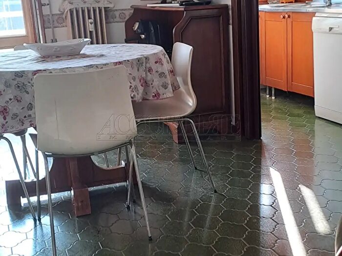 Appartamento con 5 locali in affitto in Padova