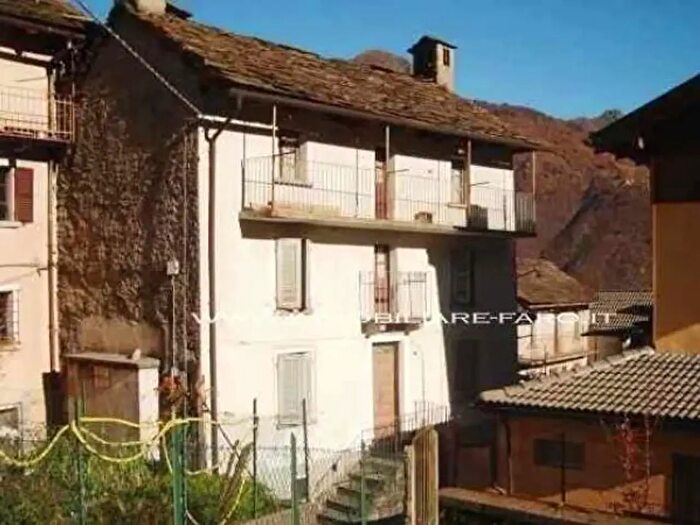 Casa con 6 locali in vendita in Valle Cannobina, Gurro