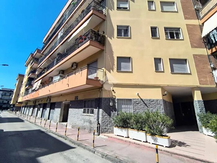 Appartamento bilocale in vendita in Via Fratelli Bandiera, Pomigliano DArco