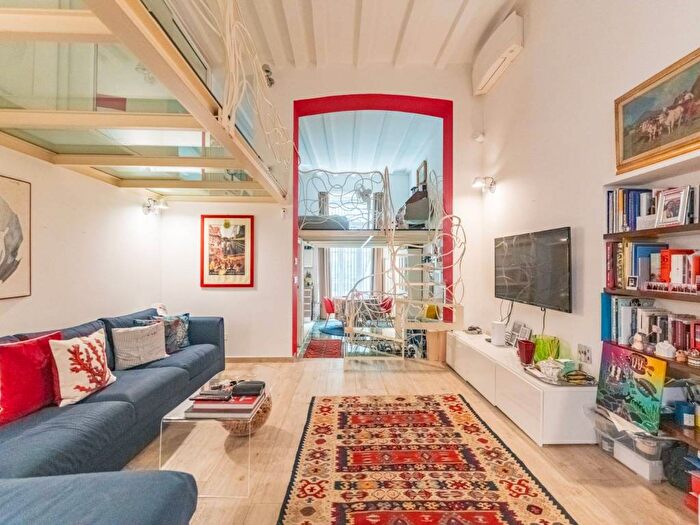 Appartamento trilocale in affitto in Via Milazzo, Moscova, Milano