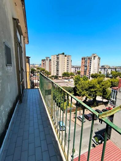 Appartamento trilocale in vendita in Corso San Giovanni Napoli, Napoli