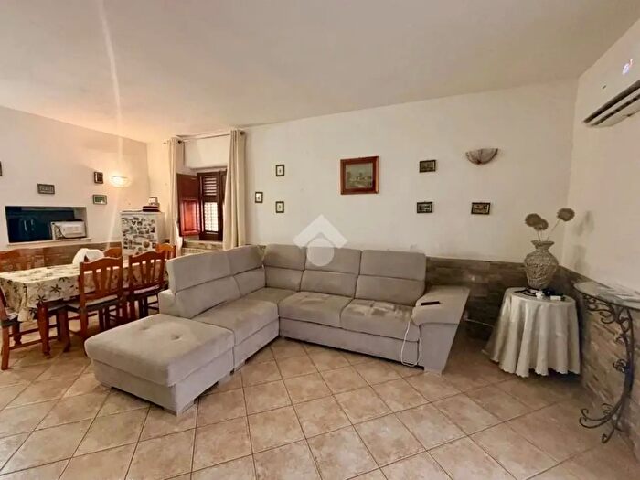 Appartamento quadrilocale in vendita in Via Giacomo del Duca, Palermo