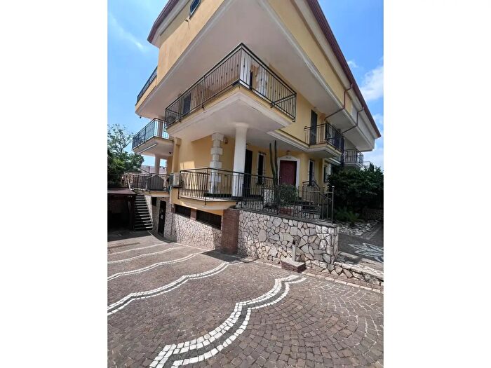 Casa con 5 locali in vendita in Via Ruocchi, San Gennaro Vesuviano