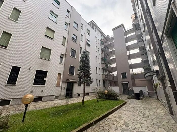 Appartamento bilocale in vendita in Piazza Greco, Milano