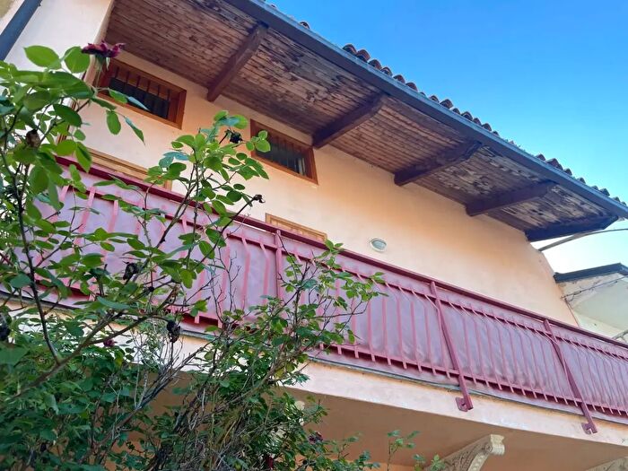 Casa quadrilocale in vendita in Via Santo Stefano, Barone Canavese