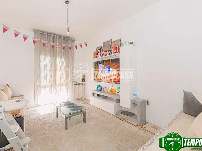 Appartamento bilocale in vendita in Via Zanardi Bonfiglio, Voghera