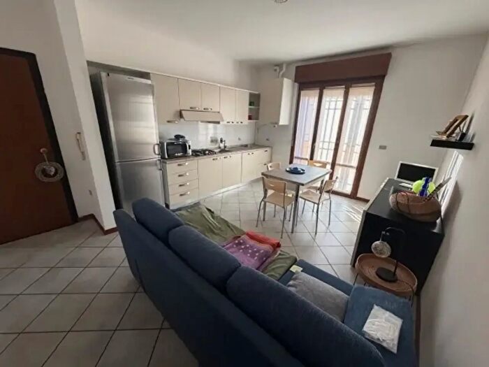 Appartamento trilocale in vendita in Via Luigi Longhi, Castello DArgile