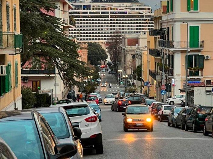 Appartamento monolocale in affitto in Via SantAgostino, Centro Storico, Messina
