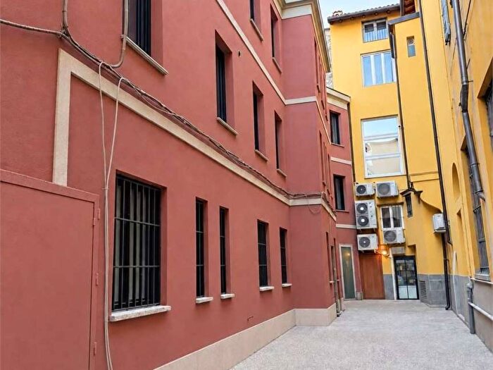 Appartamento monolocale in vendita in Strada Dell'Università, Centro Storico, Parma