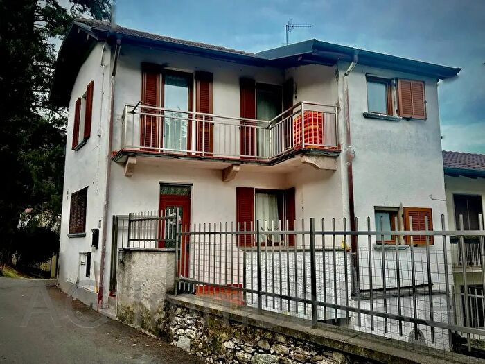 Casa trilocale in vendita in Via Ornavasso, Gravellona Toce