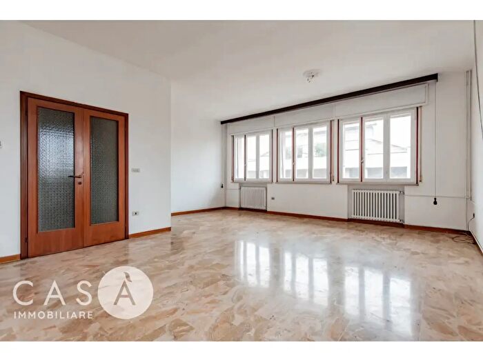 Appartamento con 5 locali in vendita in Cesena