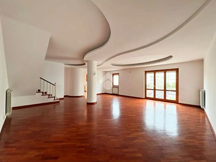 Appartamento quadrilocale in vendita in Via per Fossacesia, Lanciano